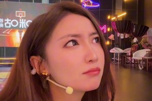 有点意思！周琦在拍全明星合影时和赵睿调侃：我不是脓包赵睿才是